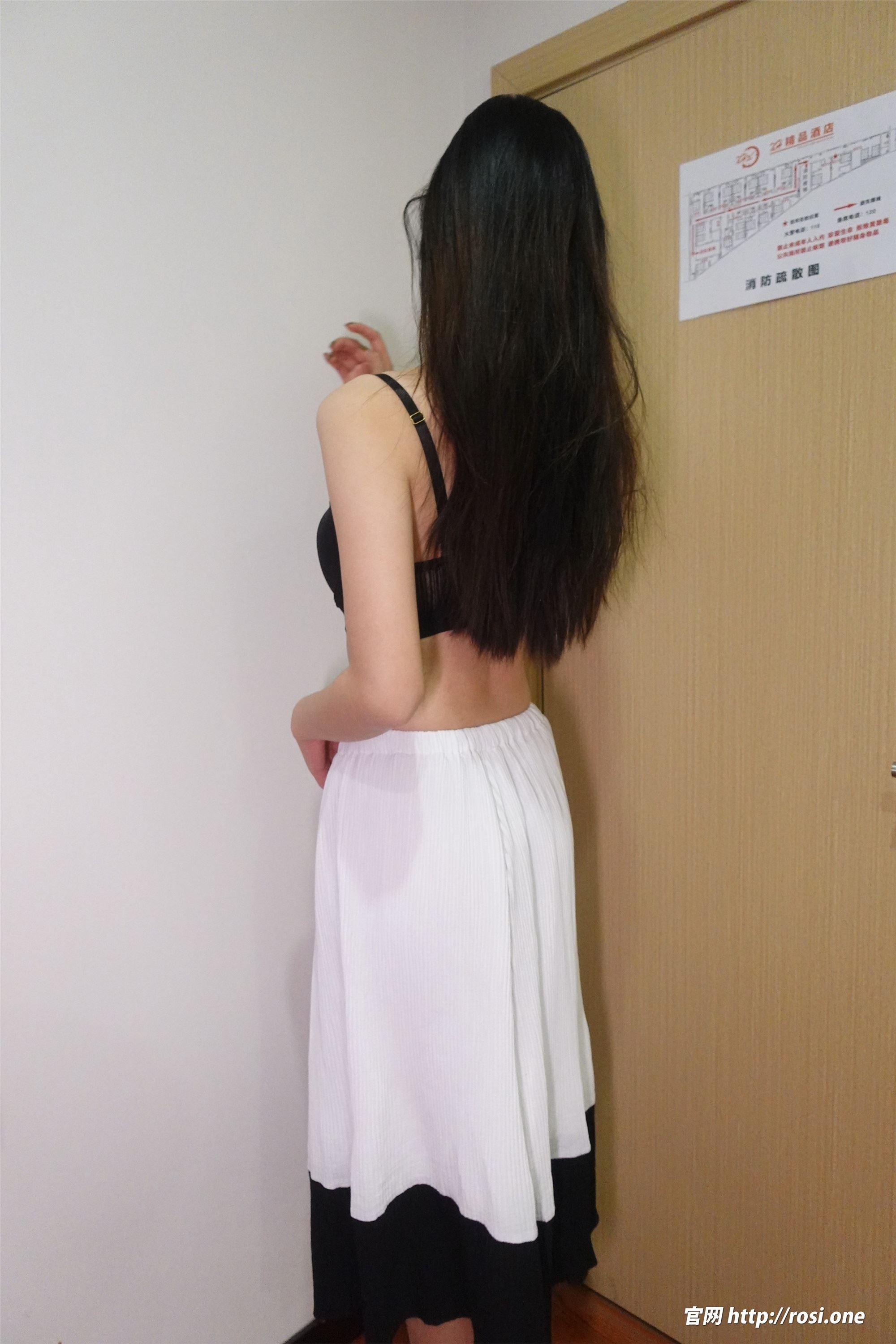 ROSI写真 2022.01.28 NO.3707